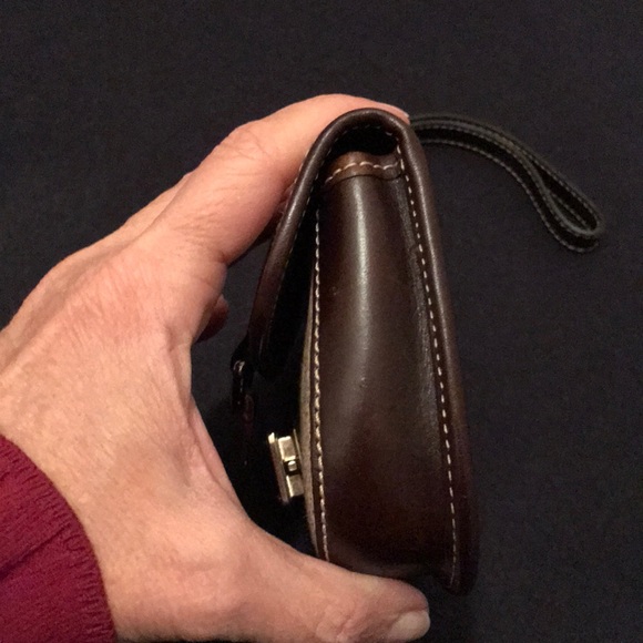 Dooney & Bourke NEW beautiful wristlet - Picture 8 of 8